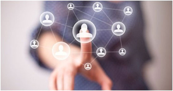 富国银行CEO:特朗普有权对美联储直言不讳